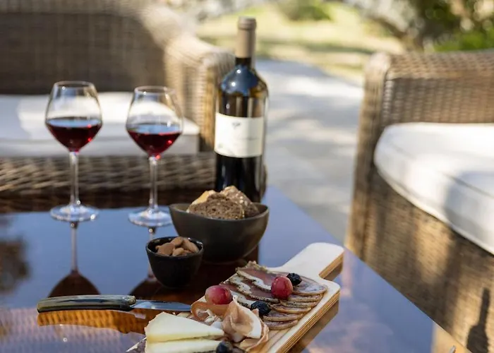 Domaine Du Reginu 호텔 4*