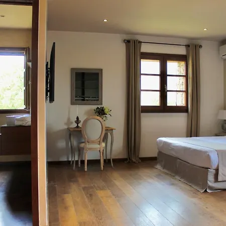 Hotell Domaine Du Reginu