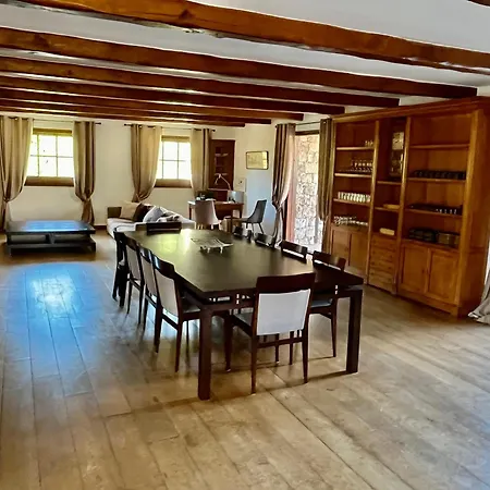 Domaine Du Reginu 4*