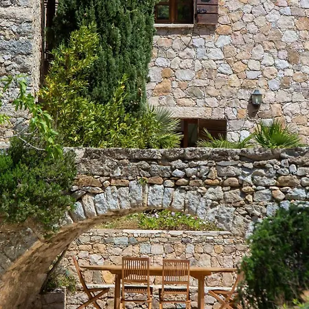 Domaine Du Reginu 4*