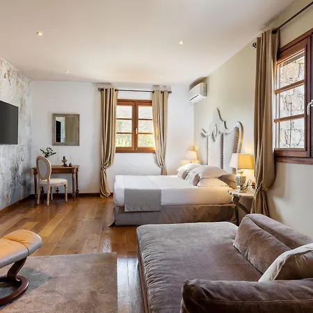 Domaine Du Reginu Hotell 4*