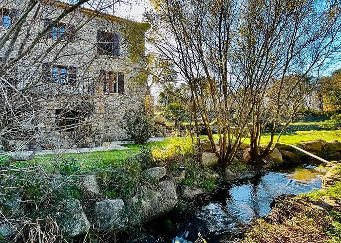 Domaine Du Reginu 4*