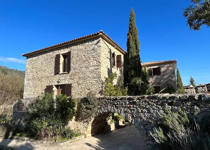 Hotel Domaine Du Reginu