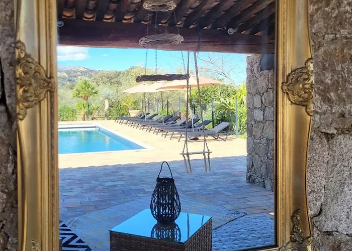 Hotel Domaine Du Reginu