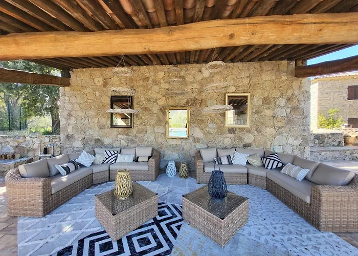 Hotel Domaine Du Reginu