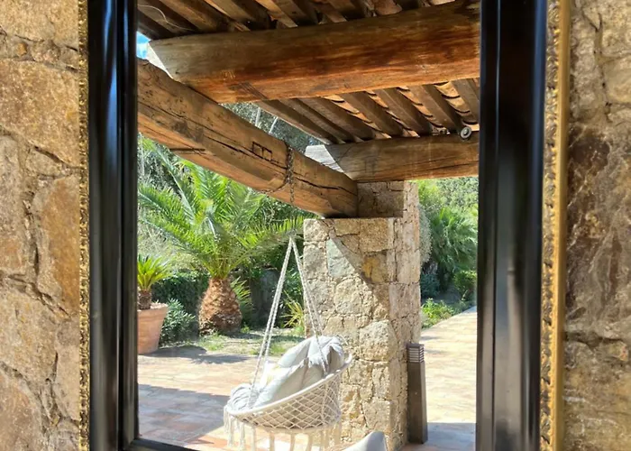 Domaine Du Reginu Hotel 4*