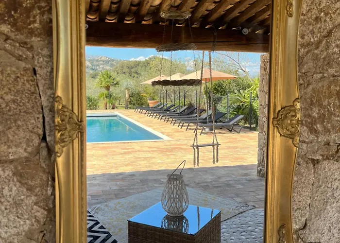 Hotel Domaine Du Reginu